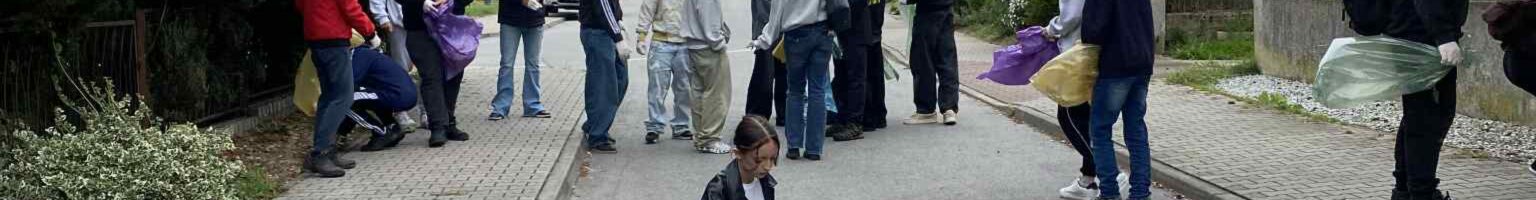 Uczniowie naszej szkoły w akcji Sprzątanie Świata 2025