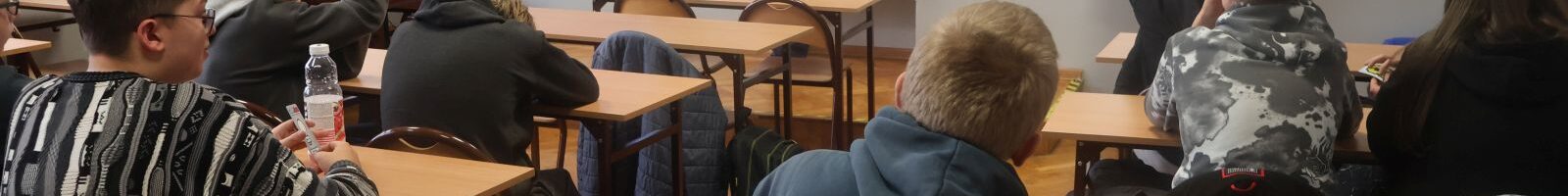 Udział uczniów w edukacyjnej grze „CyberQuiz”