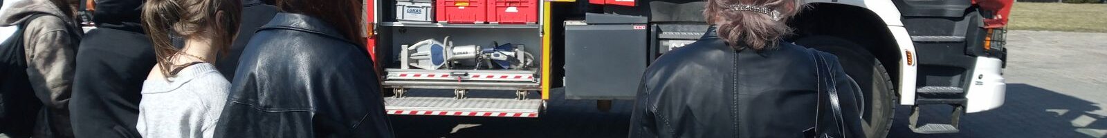 Zapobieganie pożarom – klasa 1 TR z wizytą w OSP